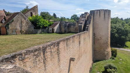 Ainay-le-Château